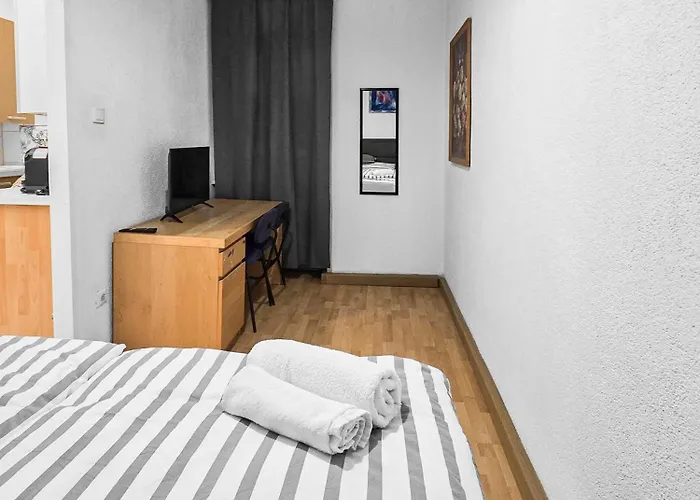 Near Taborstrasse 2bedrooms For 4 Vienna
